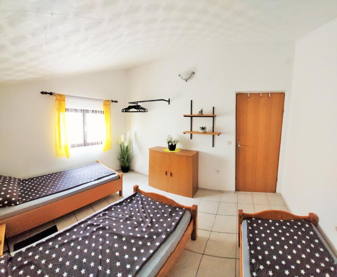 Apartments Maltasic Vir Eksteriør billede